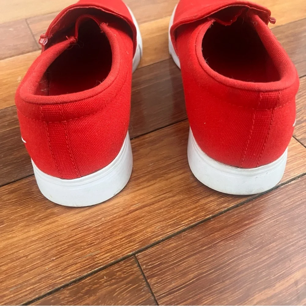 Nike Court Royale AC Slip-On Shoes in University Red Size 7.5 - Picture 9 of 10